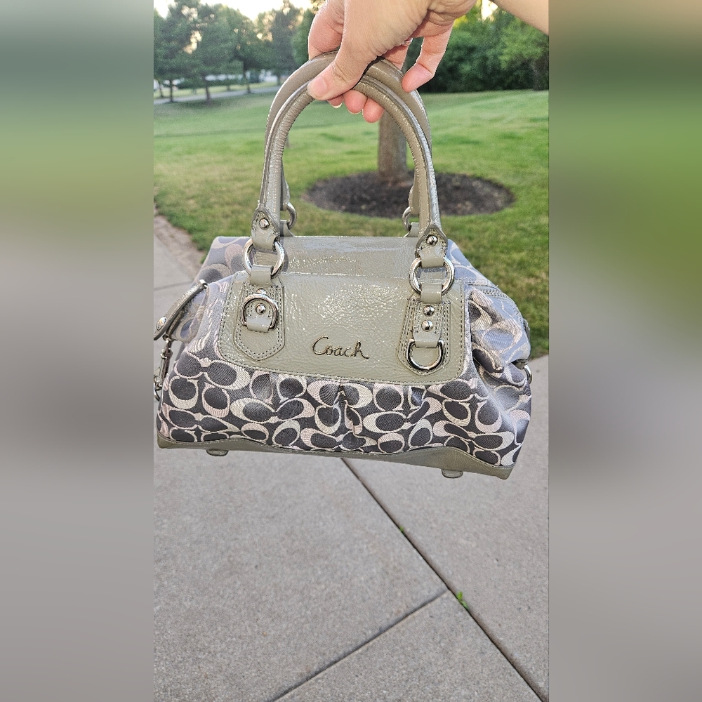 Coach Gray/ Pink Medium Size Bag F18425 Handbag/shoulder Bag Non-smoking Home